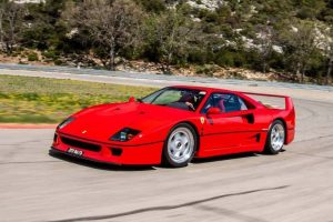 alain-prost-s-ferrari-f40-up-for-auction (2)