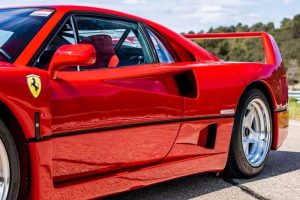 alain-prost-s-ferrari-f40-up-for-auction (7)