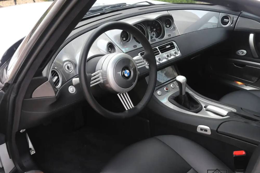 https://autogreeknews.gr/wp-content/uploads/2023/05/bmw-z8-for-sale-5.jpg