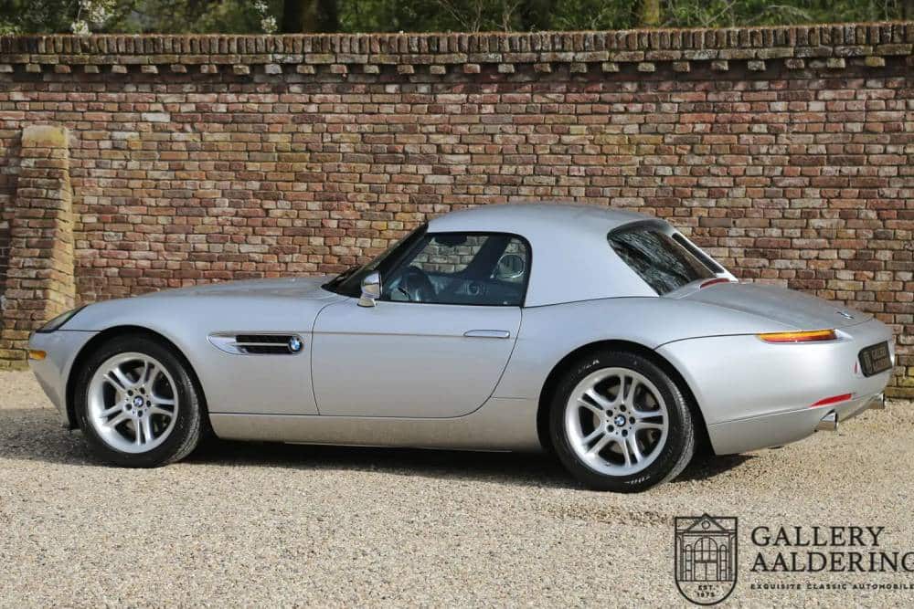 https://autogreeknews.gr/wp-content/uploads/2023/05/bmw-z8-for-sale-9.jpg