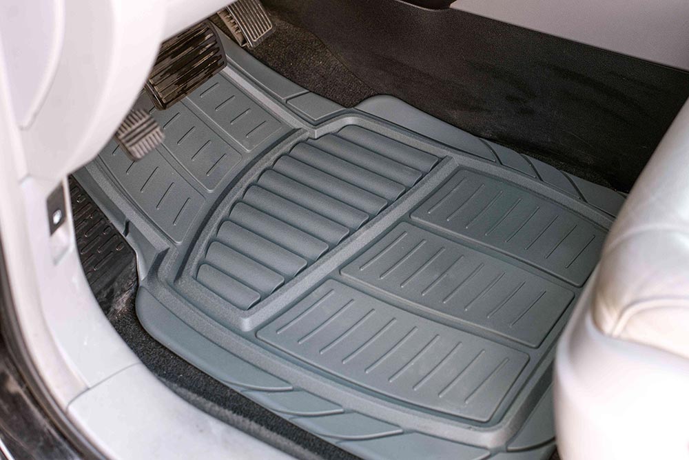 https://autogreeknews.gr/wp-content/uploads/2023/05/car-carpet-mats-6.jpg
