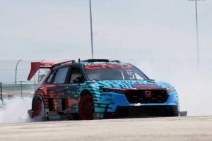 honda cr-v hybrid racer max verstappen