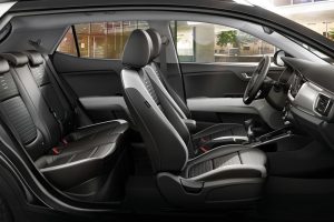 kia-stonic-interior-side