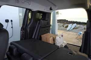 nissan_townstar_ev_combi_8