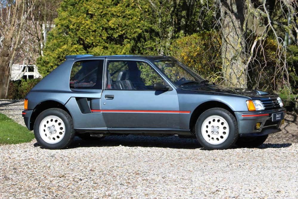 https://autogreeknews.gr/wp-content/uploads/2023/05/peugeot-205-turbo-14.jpg