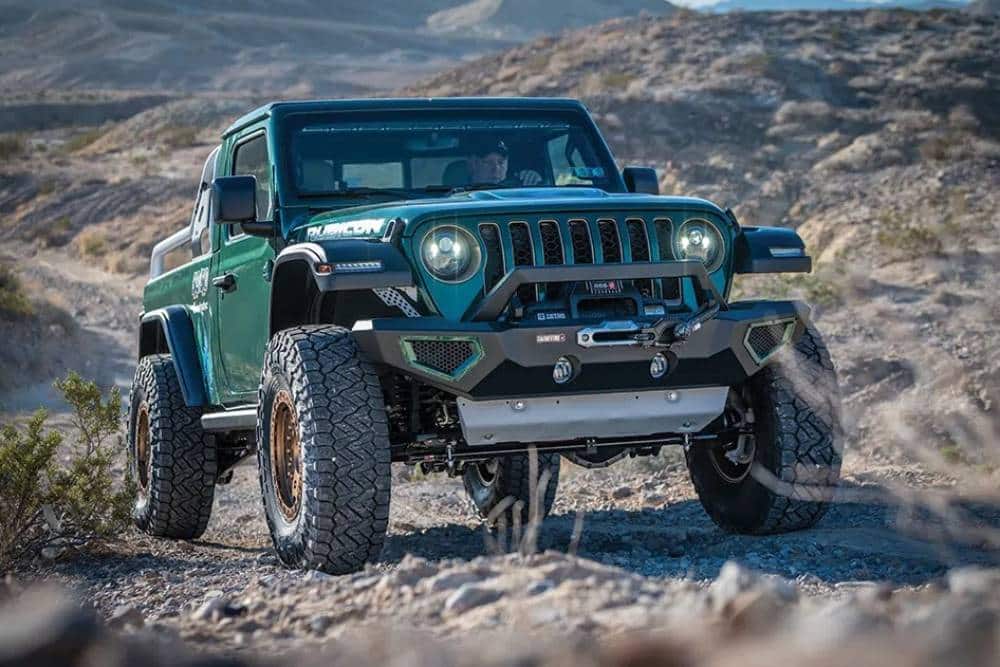 https://autogreeknews.gr/wp-content/uploads/2023/05/quadratec-jeep-jte-hybrid-12.jpg