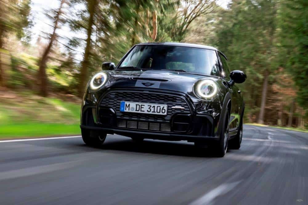 https://autogreeknews.gr/wp-content/uploads/2023/05/the-2024-mini-jcw-1to6-special-edition-may-be-mini-12.jpg