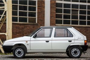 world-s-best-preserved-skoda-favorit (1)