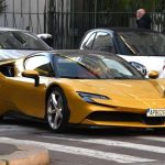 zlatan ferrari sf90 02