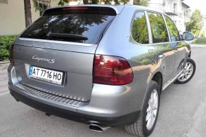 2004-porsche-cayenne-with-1 (1)