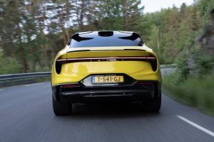 2023-lotus-eletre-super-crossover-launches-in-euro (2)