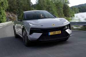 2023-lotus-eletre-super-crossover-launches-in-euro (3)