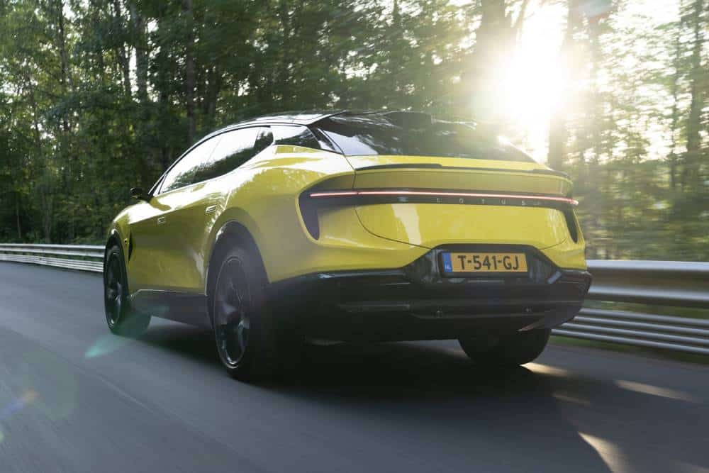 https://autogreeknews.gr/wp-content/uploads/2023/06/2023-lotus-eletre-super-crossover-launches-in-euro-6.jpg