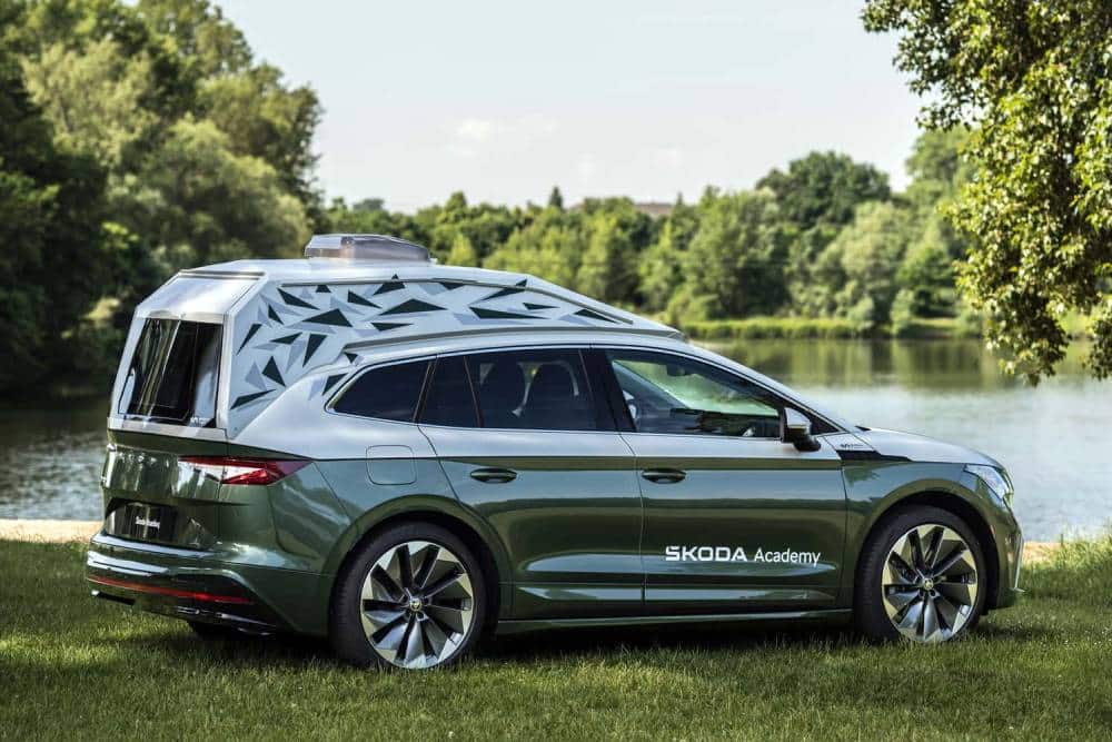 https://autogreeknews.gr/wp-content/uploads/2023/06/2023-skoda-roadiaq.jpg