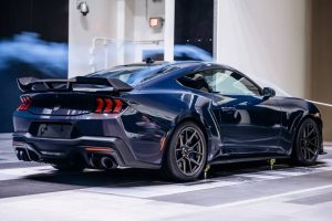 2024-Ford-Mustang-Dark-Horse-wind-tunnel-9