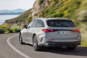 2024-Mercedes-E-Class-wagon-estate-00003