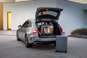 2024-Mercedes-E-Class-wagon-estate-00021