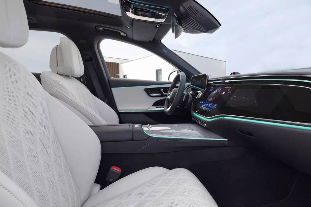https://autogreeknews.gr/wp-content/uploads/2023/06/2024-Mercedes-E-Class-wagon-estate-00027.jpg
