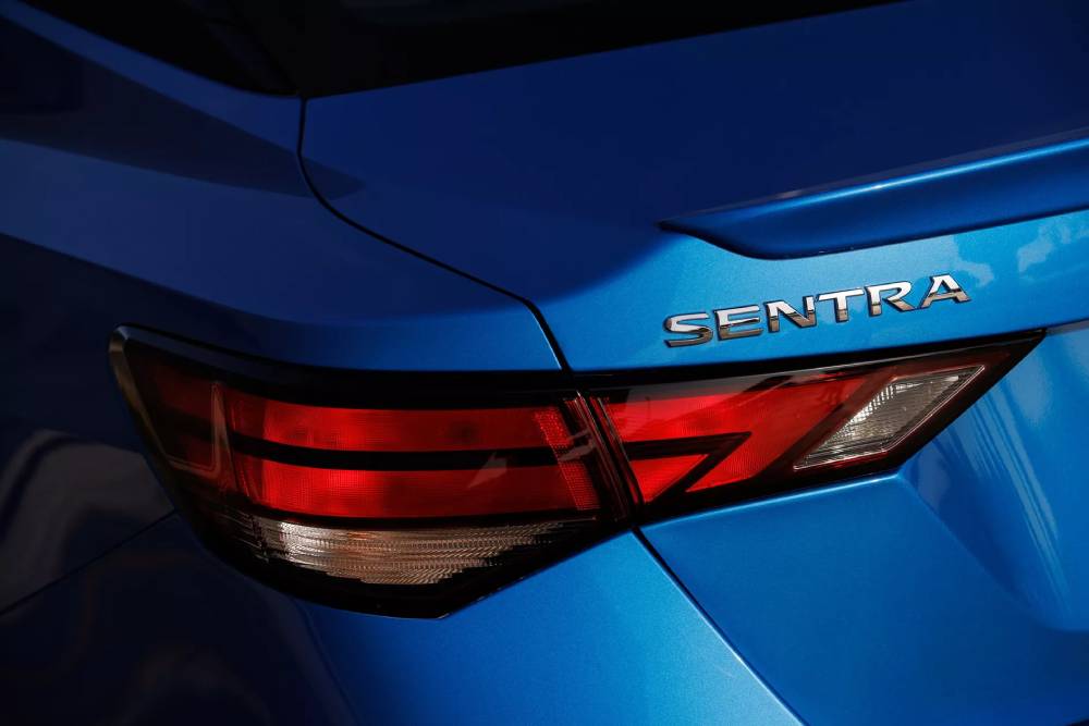 https://autogreeknews.gr/wp-content/uploads/2023/06/2024-Nissan-Sentra-SR-2.jpg