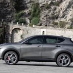 Alfa-Romeo-Tonale-PHEV-side
