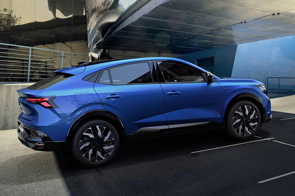 https://autogreeknews.gr/wp-content/uploads/2023/06/All-new_Renault_Rafale_-_Alpine_blue-1.jpg