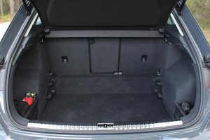 Audi-Q3-35-TFSI-S-tronic-(8)