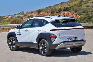 Hyundai Kona Hybrid 2023 (2)