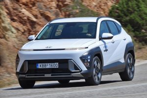 Hyundai Kona Hybrid 2023 (5)