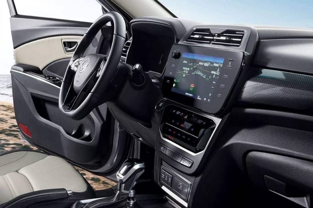 https://autogreeknews.gr/wp-content/uploads/2023/06/KG-Mobility-Tivoli-Interior-1.jpg