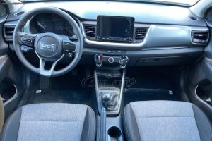 Kia-Stonic-aggelia-(4)