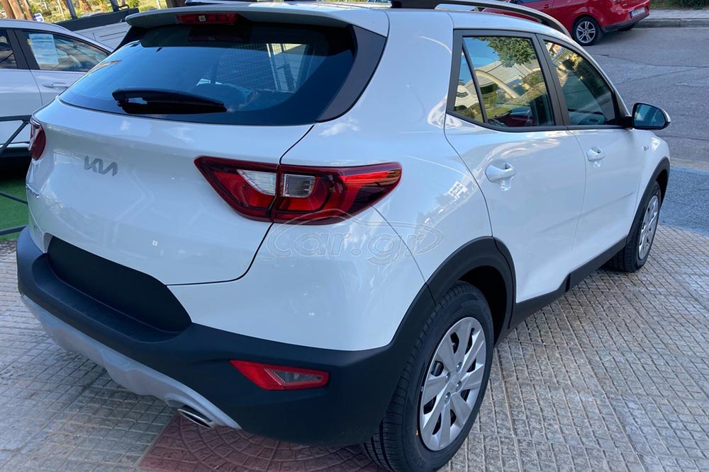 https://autogreeknews.gr/wp-content/uploads/2023/06/Kia-Stonic-aggelia-6.jpg