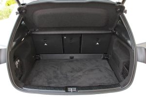 Mercedes-Benz-GLA-200-(7)