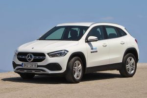 Mercedes-Benz-GLA-200-(9)