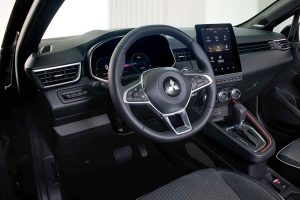 Mitsubishi-Colt-2023-interior