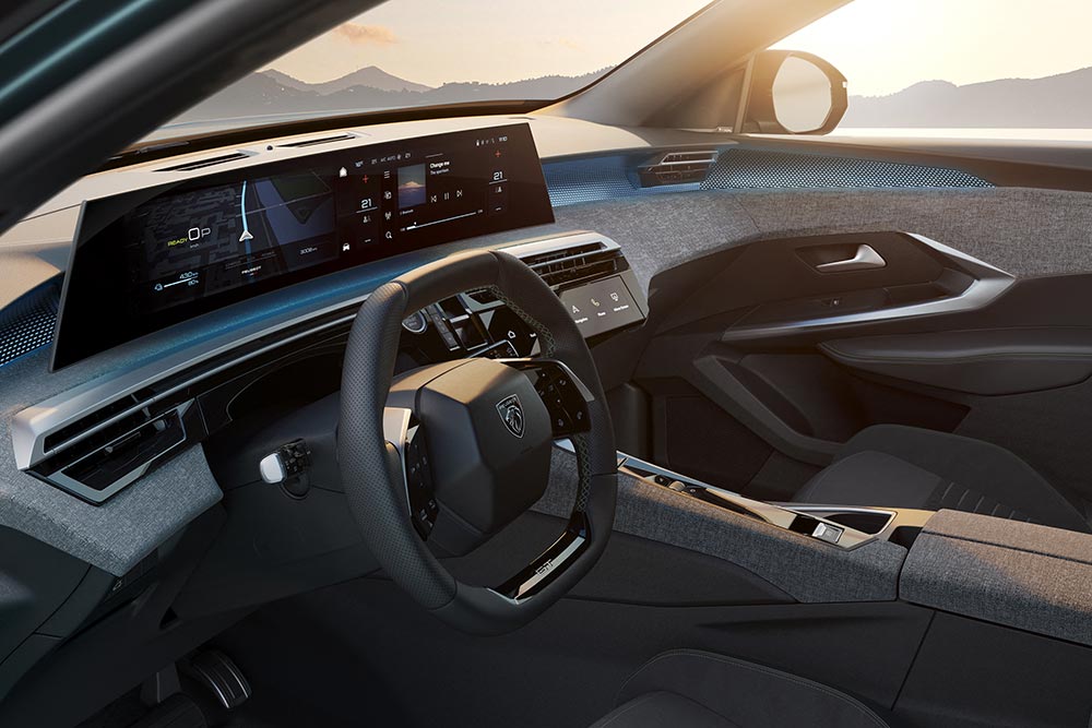https://autogreeknews.gr/wp-content/uploads/2023/06/New-Peugeot-3008-panoramic-i-COCKPIT-7.jpg