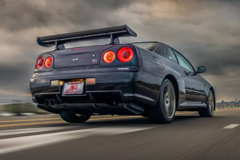 https://autogreeknews.gr/wp-content/uploads/2023/06/Nissan-Skyline-GT-R-R34-23.jpg
