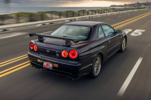 Nissan-Skyline-GT-R-R34-24