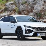 Peugeot 408 PHEV 225 HP (11)