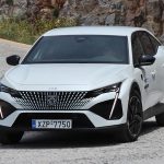 Peugeot 408 PHEV 225 HP (14)