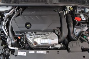 Peugeot 408 PHEV 225 HP (25)