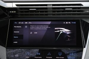 Peugeot 408 PHEV 225 HP (29)