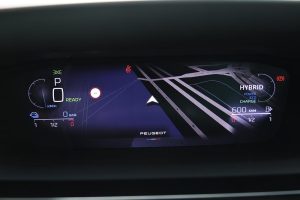 Peugeot 408 PHEV 225 HP (35)