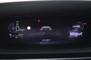 Peugeot 408 PHEV 225 HP (37)