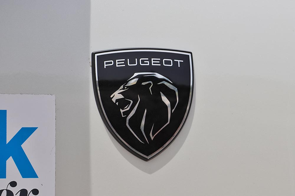 https://autogreeknews.gr/wp-content/uploads/2023/06/Peugeot-408-PHEV-225-HP-7.jpg