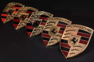 Porsche-badge-00007