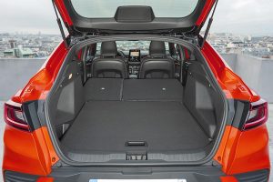 Renault-Arkana-luggage