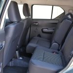 Suzuki-Ignis-1.2-Hybrid-piso-kathisma