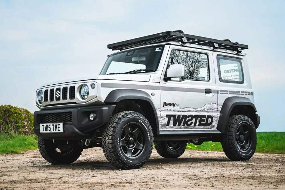 https://autogreeknews.gr/wp-content/uploads/2023/06/Suzuki-Jimny-By-Twisted-2.jpg