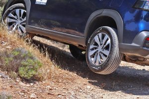 Suzuki-S-Cross-off-road