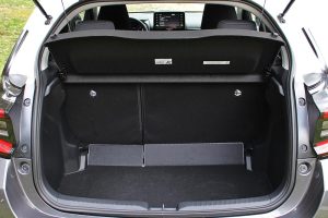 Toyota-Yaris-1.5-xoros-aposkeuon